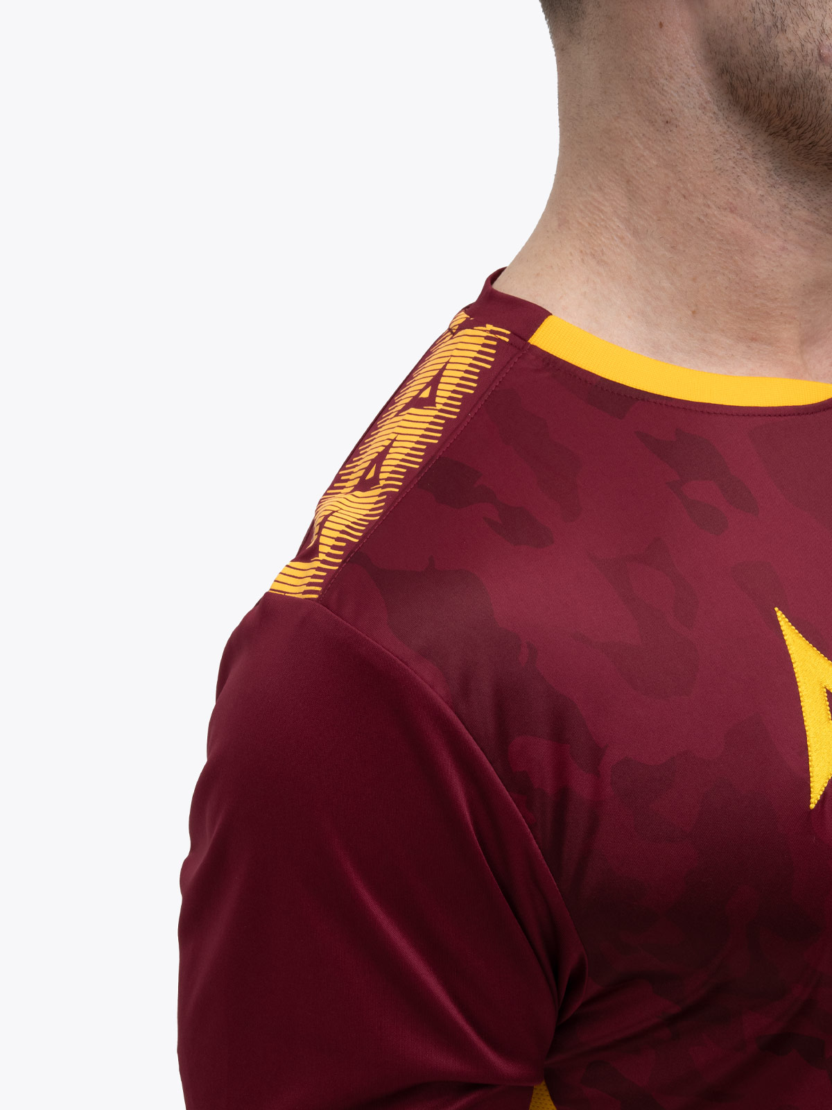 avec 'a' shoulder