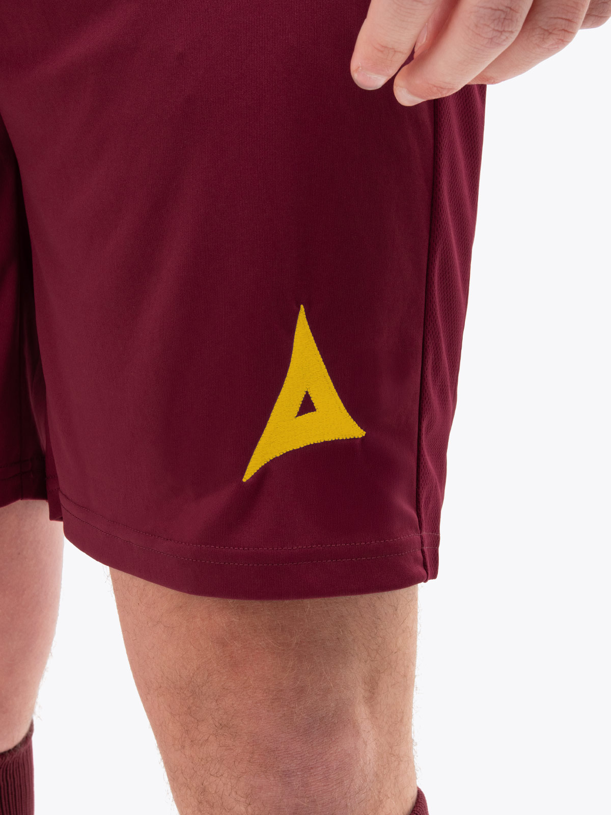 avec 'a' embroidery